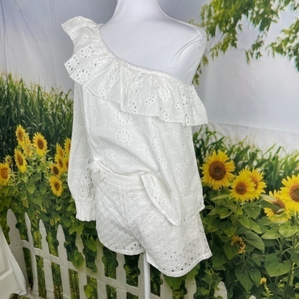 SENLIS White Diamond Eyelet Emile Outfit Small - Picture 6 of 16